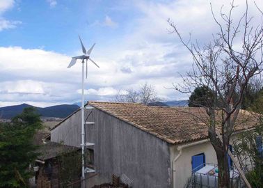 中国 緑エネルギー磁気風力発電機、1500W電気発生の風車の家に使用 工場